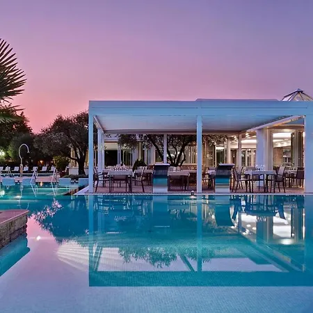 Tritone Luxury Thermae & فندق أبانو تيرمي