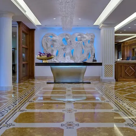 Tritone Luxury Thermae & 5* أبانو تيرمي